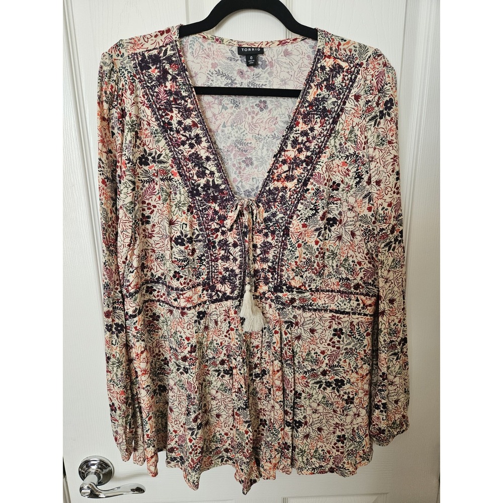 NWOT Torrid Long Sleeve V-Neck Embroidered Trim Lace Tassels Babydoll Top, Sz 12